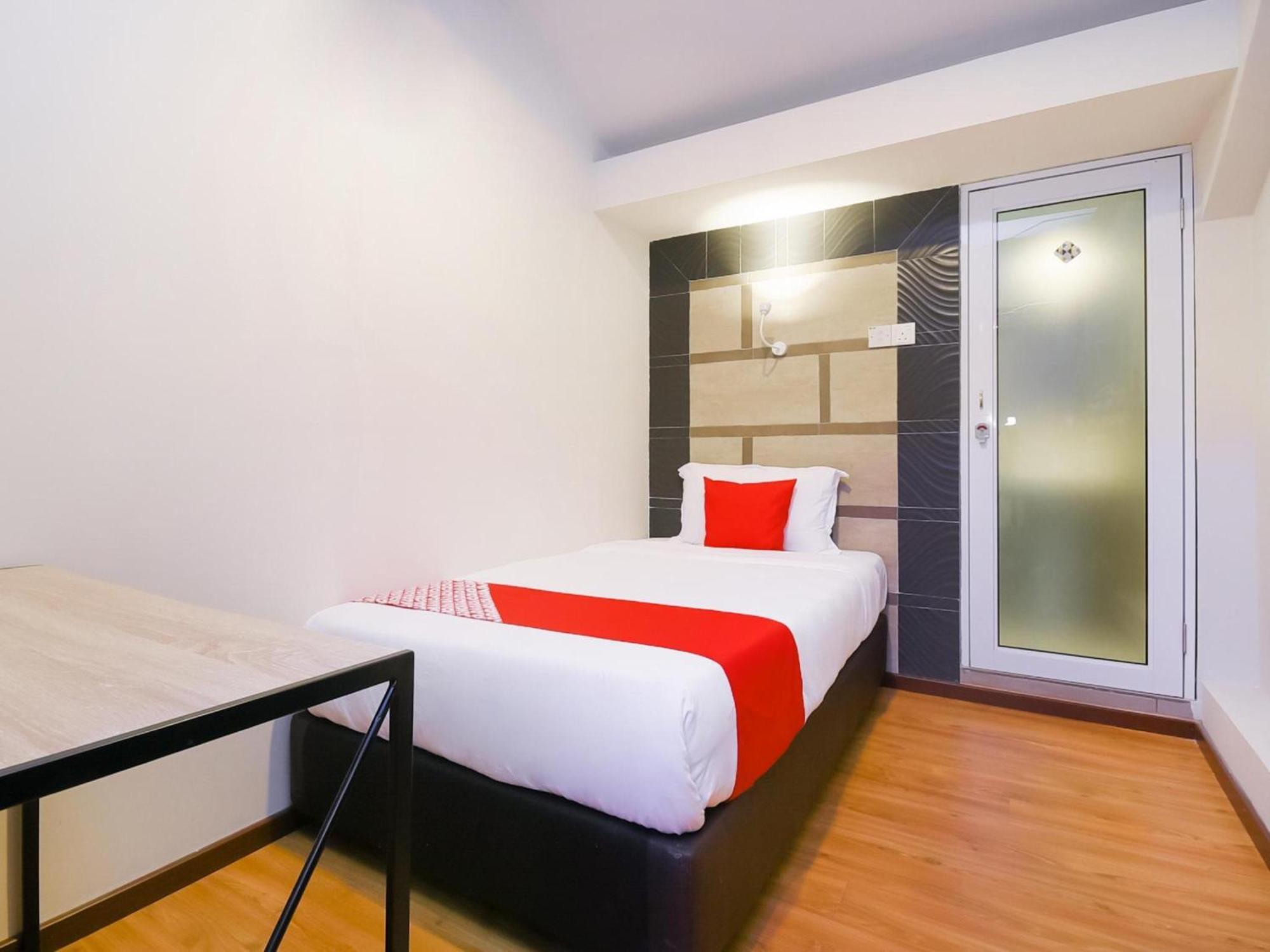 Oyo 1023 La Mirina Boutique 2*